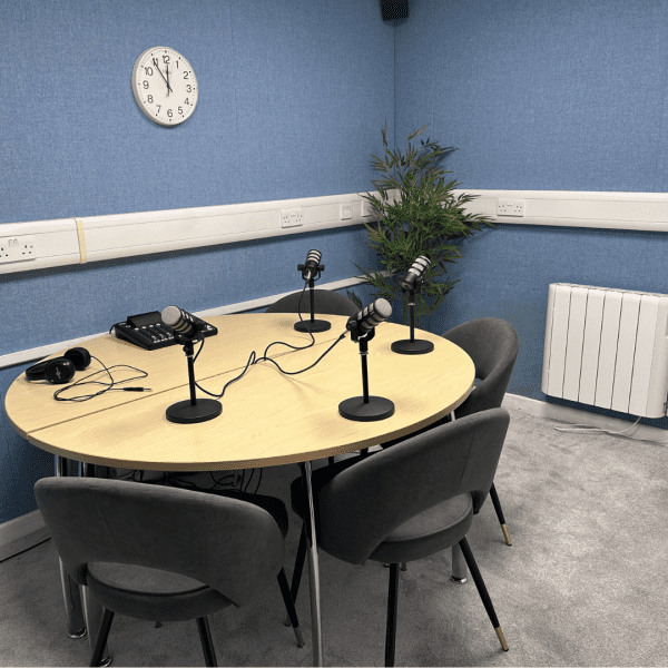 HALF PRICE Podcast Room Hire to include mixing and hosting | WAS £150. NOW £75 - Image 4